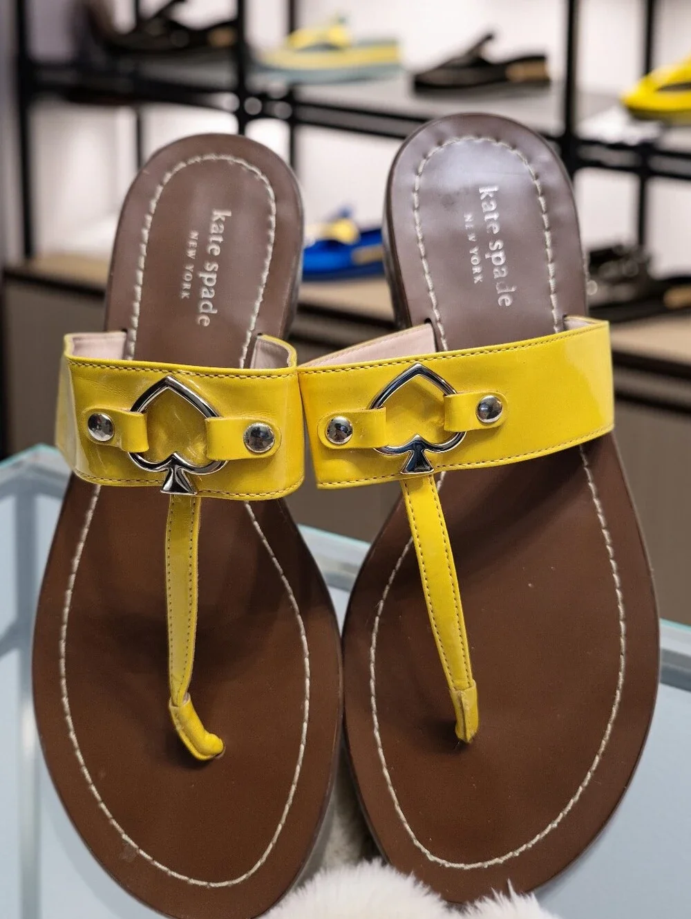 Kate Spade New York T-strap Women's Sz 7.5 M Sandals